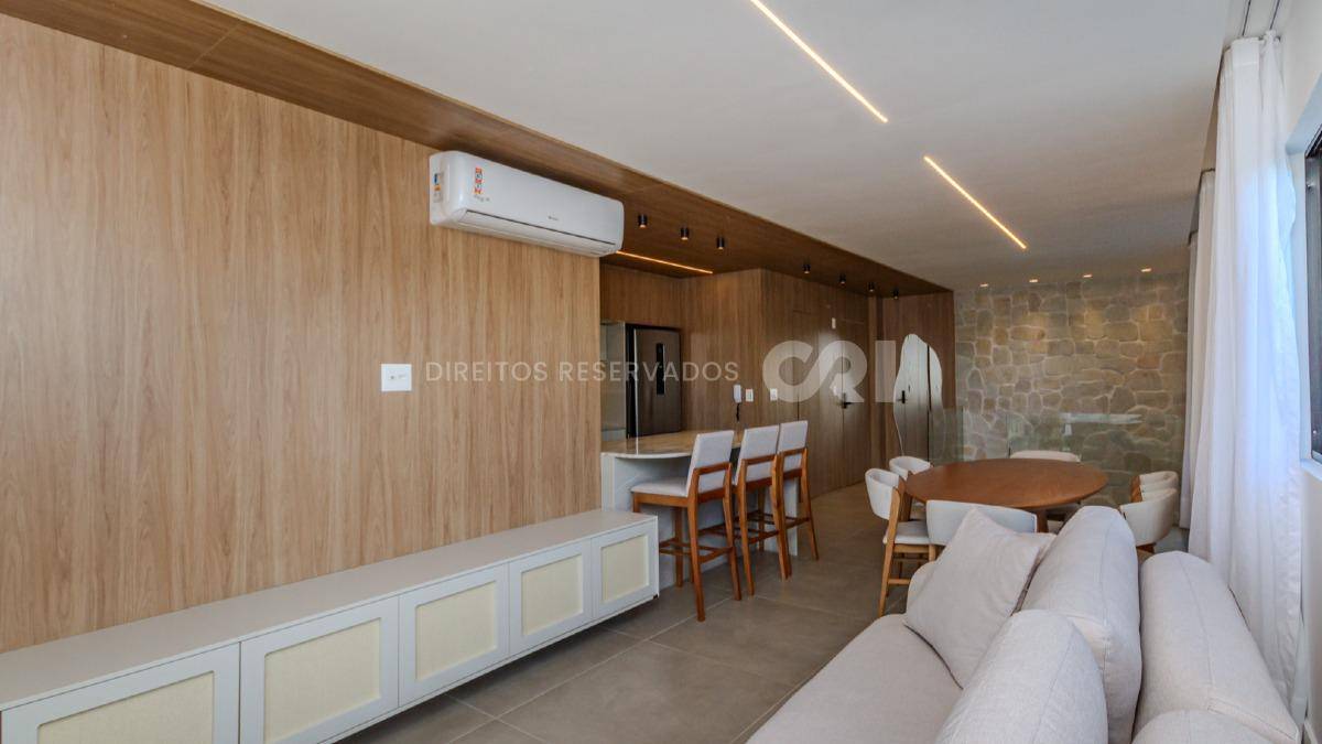 Cobertura Duplex Mobiliada no Edifício JK com 3 suítes na Praia Brava em Itajaí
