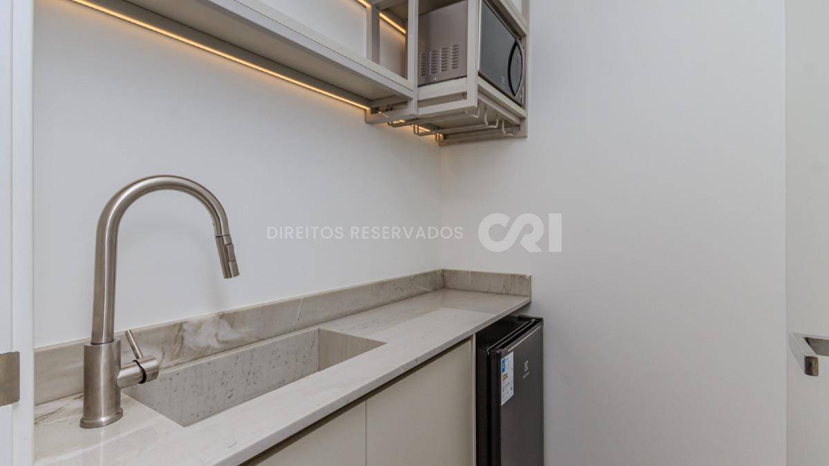 Cobertura Duplex Mobiliada no Edifício JK com 3 suítes na Praia Brava em Itajaí