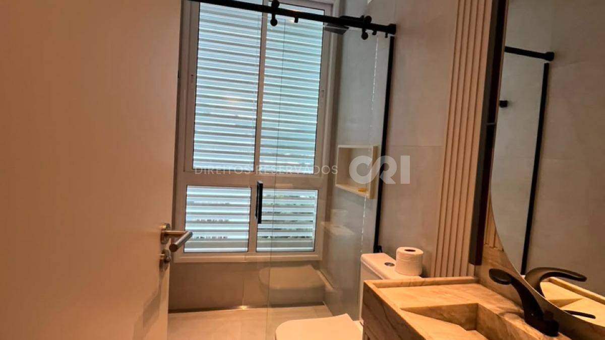 Apartamento com 3 Suítes no Riva na Praia Brava em Itajaí
