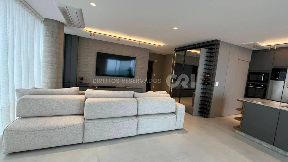 Apartamento com 3 Suítes no Riva na Praia Brava em Itajaí