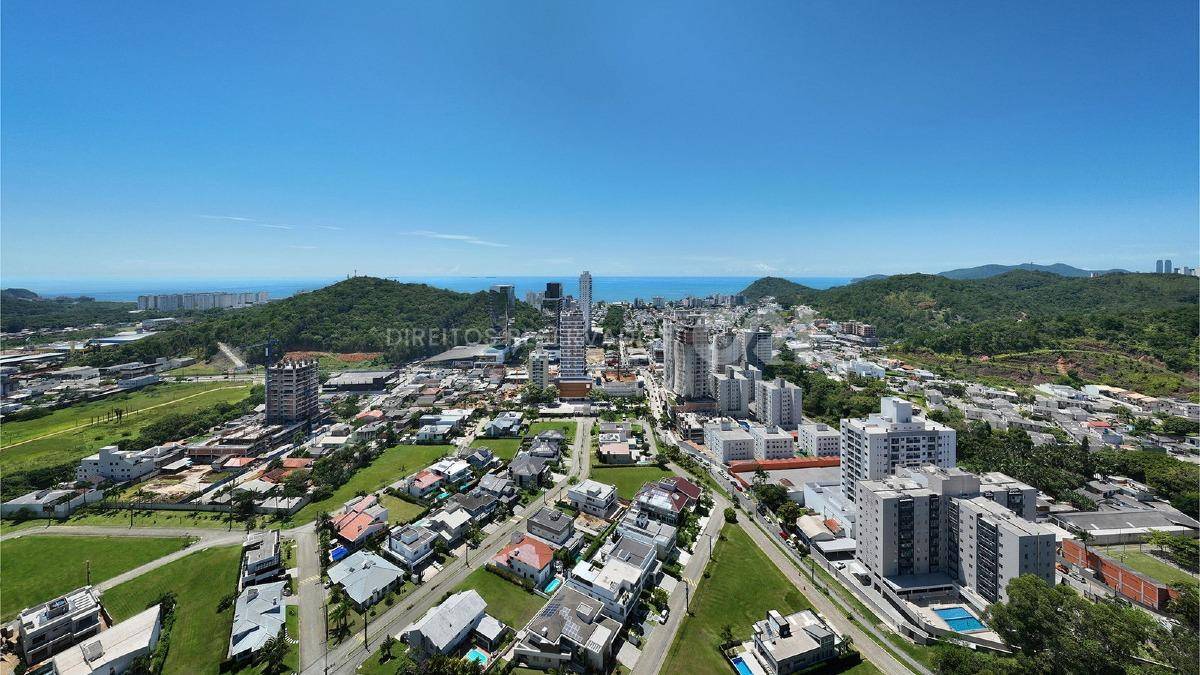 Apartamento com 2 quartos no Salt na Praia Brava, Itajaí