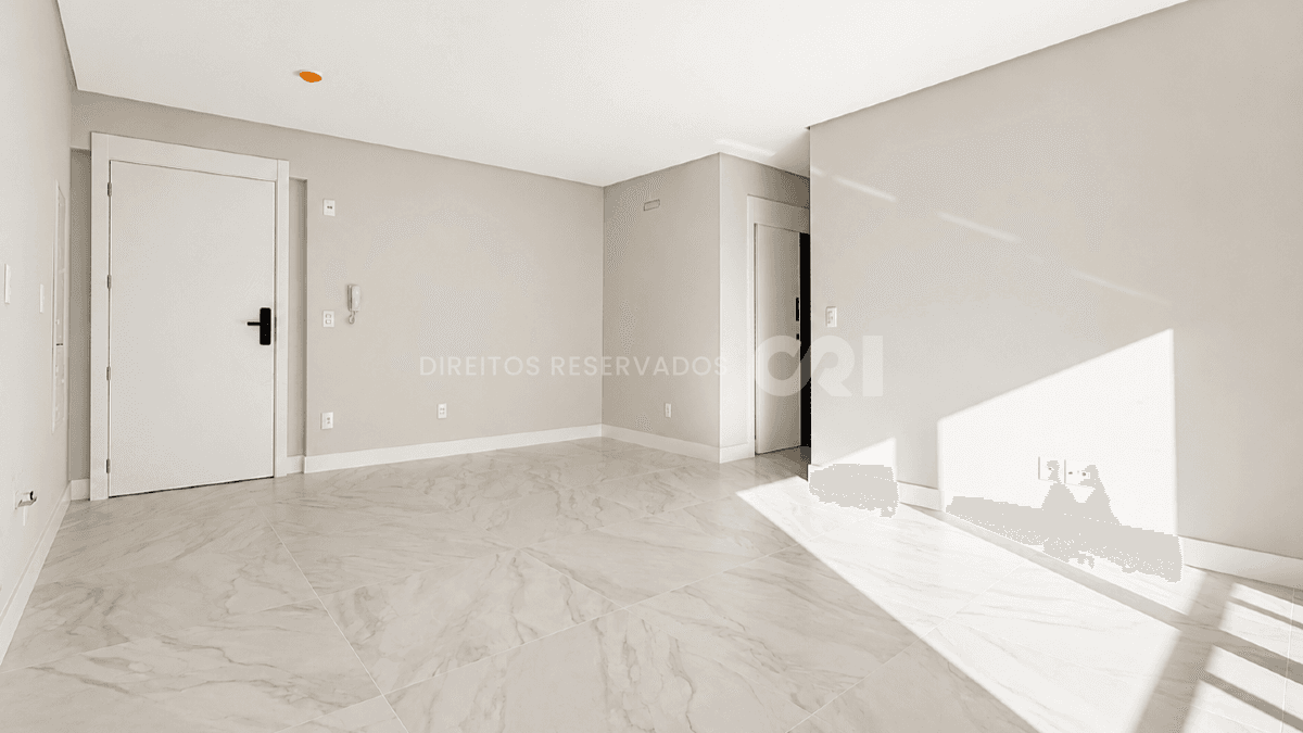 Apartamento com 2 dormitórios com sacada no Sky Brava na Praia Brava em Itajaí