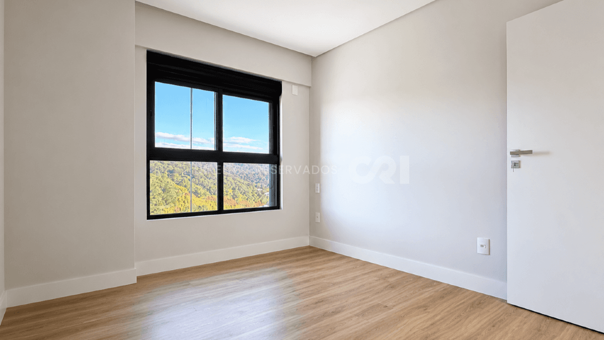 Apartamento com 2 dormitórios com sacada no Sky Brava na Praia Brava em Itajaí