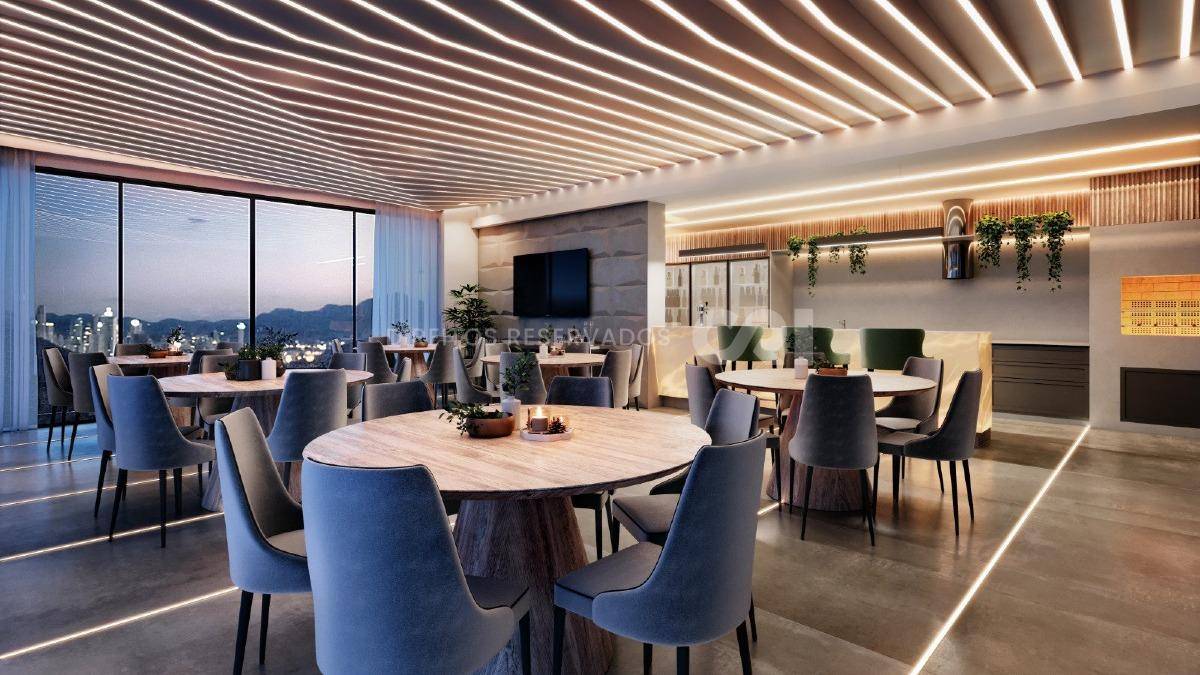 Apartamento com 2 Quartos no Sky Brava na Praia Brava em Itajaí