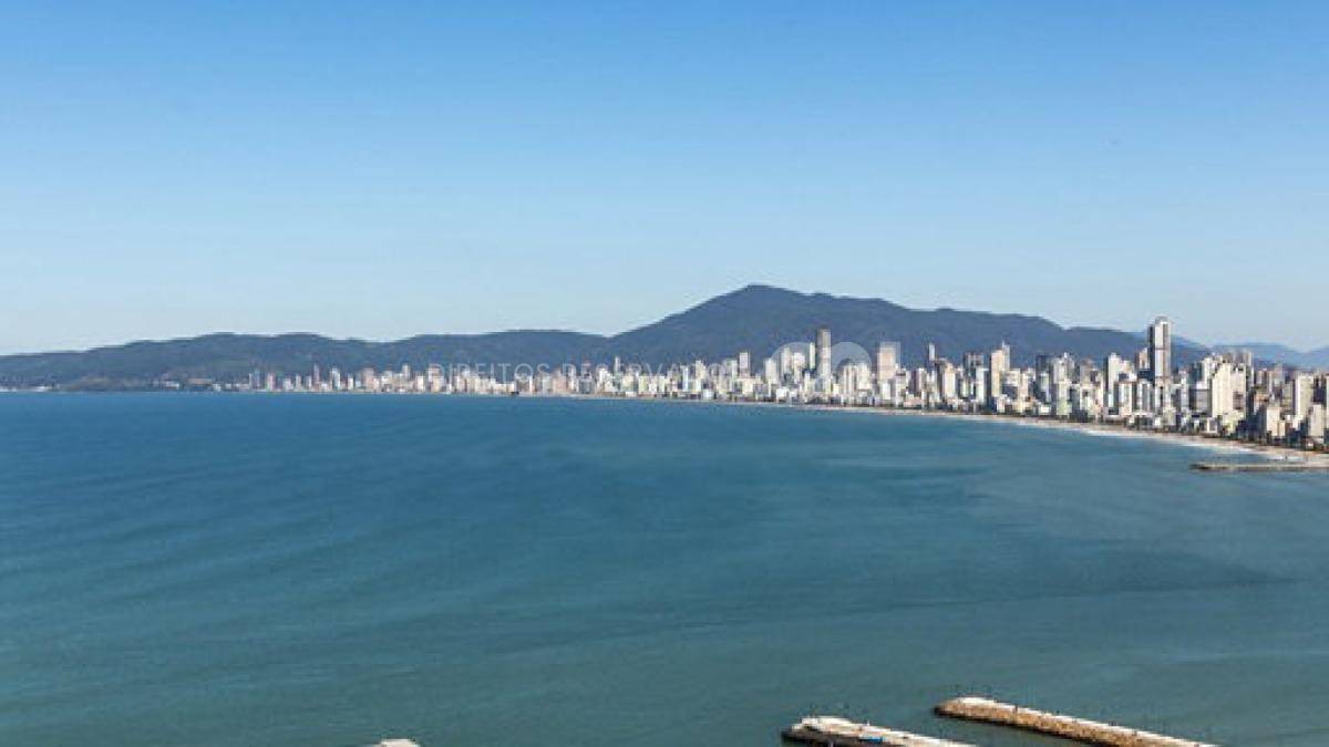 Apartamento com 2 Suítes no Boulevard Royal no Centro de Itapema