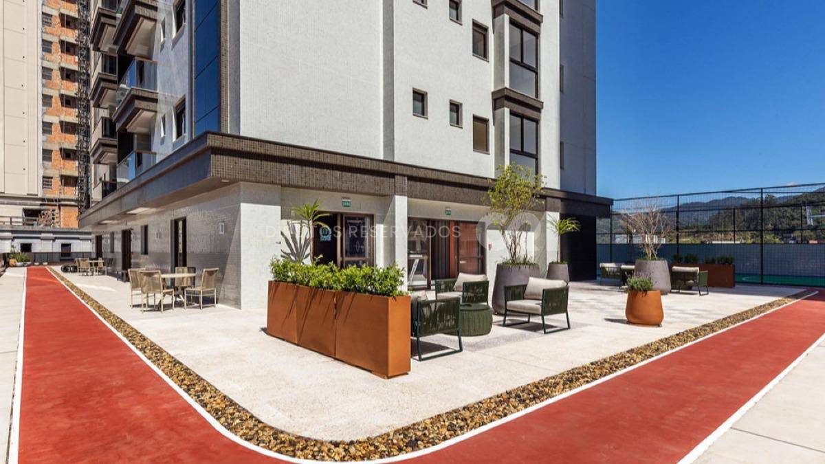 Apartamento com 2 Suítes no Boulevard Royal no Centro de Itapema