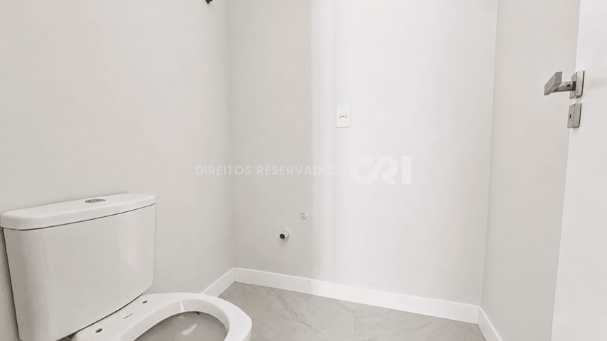 Apartamento vista para o Mar com 3 Suítes no Sky Brava na Praia Brava em Itajaí