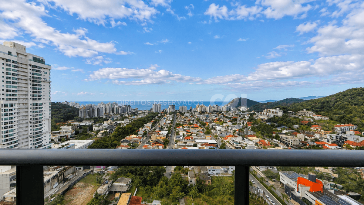 Apartamento vista para o Mar com 3 Suítes no Sky Brava na Praia Brava em Itajaí