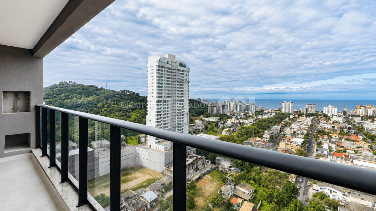 Apartamento vista para o Mar com 3 Suítes no Sky Brava na Praia Brava em Itajaí