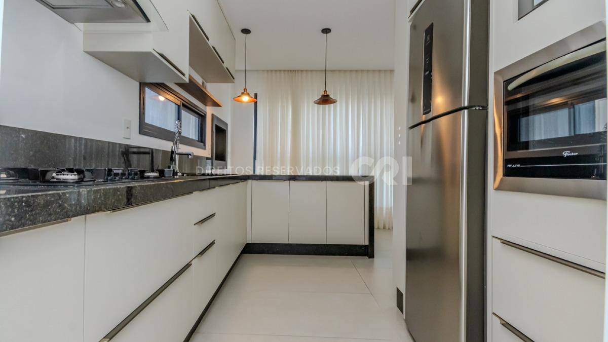Apartamento Mobiliado com 3 Suítes no Edifício Tierra del Sol no Centro de Balneário Camboriú