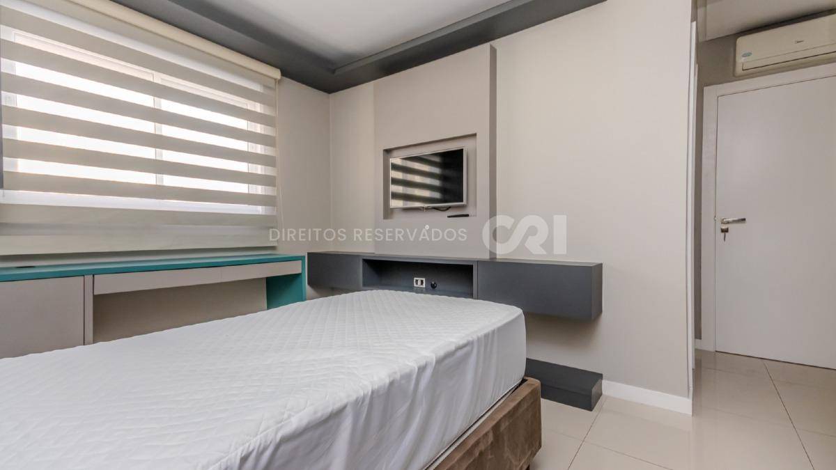 Apartamento com 4 suítes no Edifício Villa Castelli no Centro de Balneário Camboriú