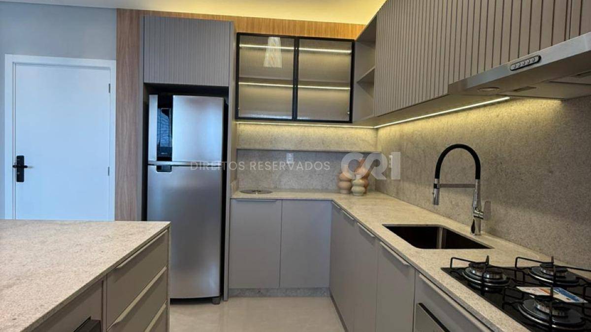 Apartamento com 3 Suítes no Boulevard Royal no Centro, Itapema
