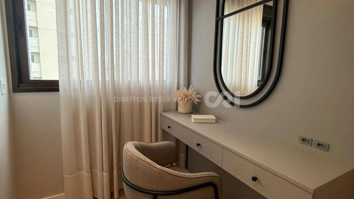 Apartamento com 3 Suítes no Boulevard Royal no Centro, Itapema