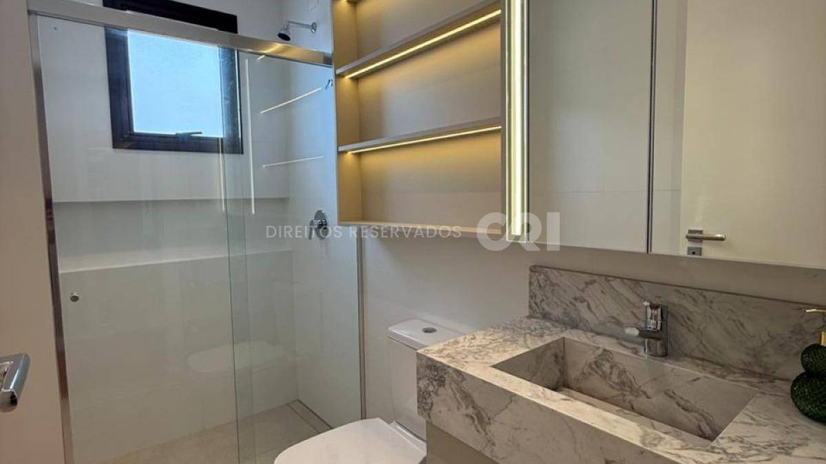 Apartamento com 3 Suítes no Boulevard Royal no Centro, Itapema