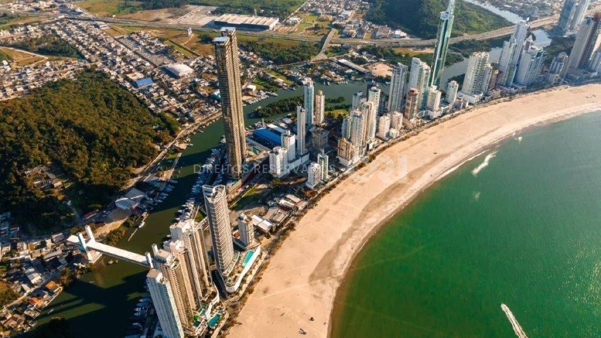 Apartamento com 4 Suítes, 3 vagas no Yachthouse by Pininfarina na Barra Sul em Balneário Camboriú