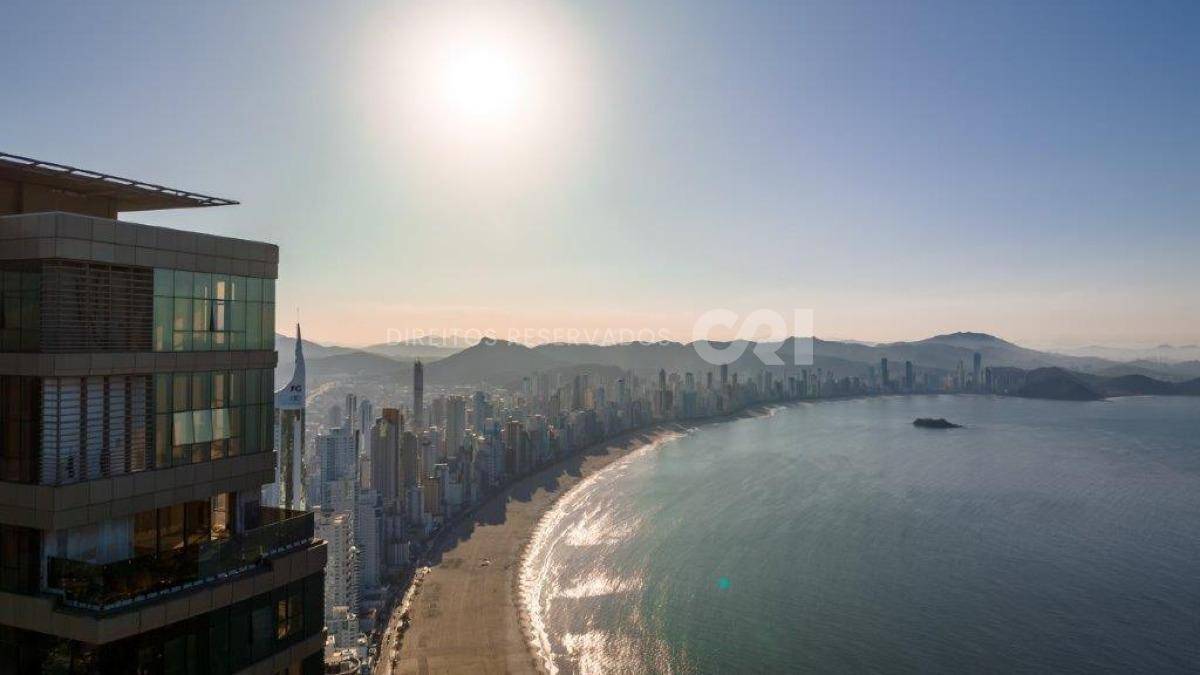 Apartamento com 4 Suítes, 3 vagas no Yachthouse by Pininfarina na Barra Sul em Balneário Camboriú