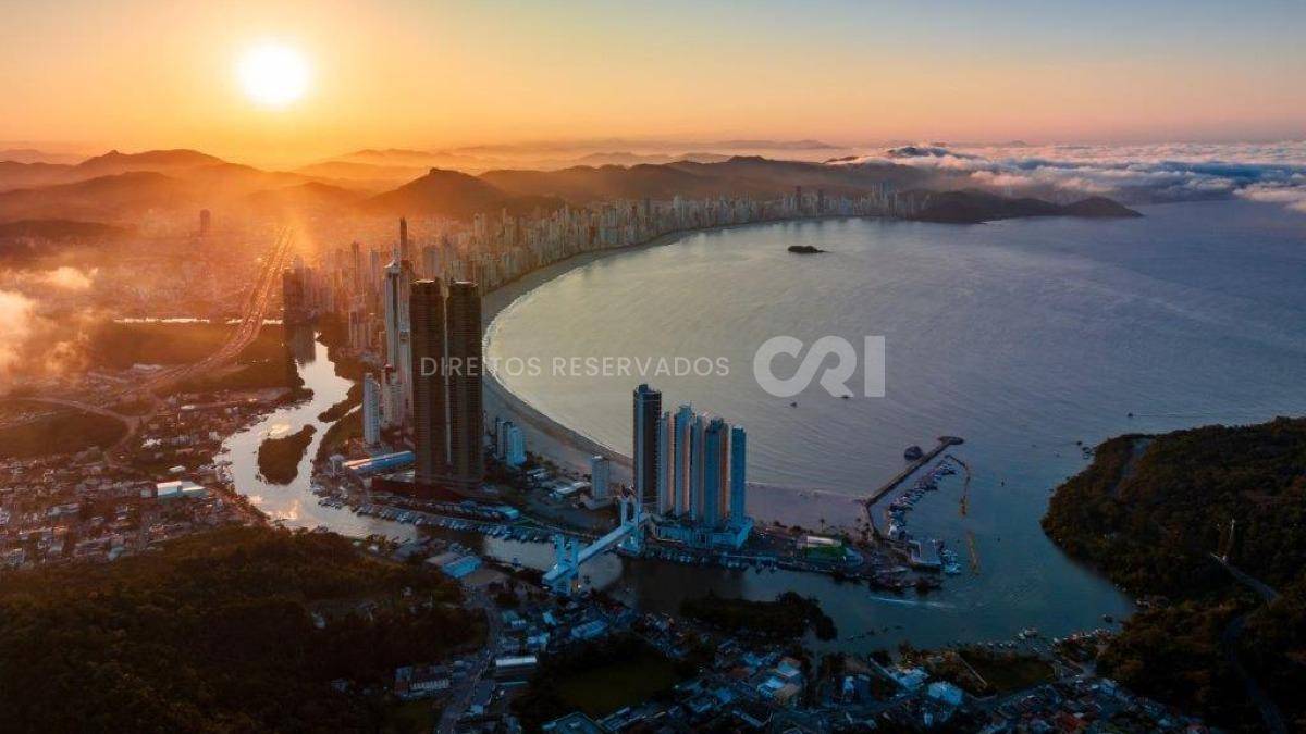 Apartamento com 4 Suítes, 3 vagas no Yachthouse by Pininfarina na Barra Sul em Balneário Camboriú