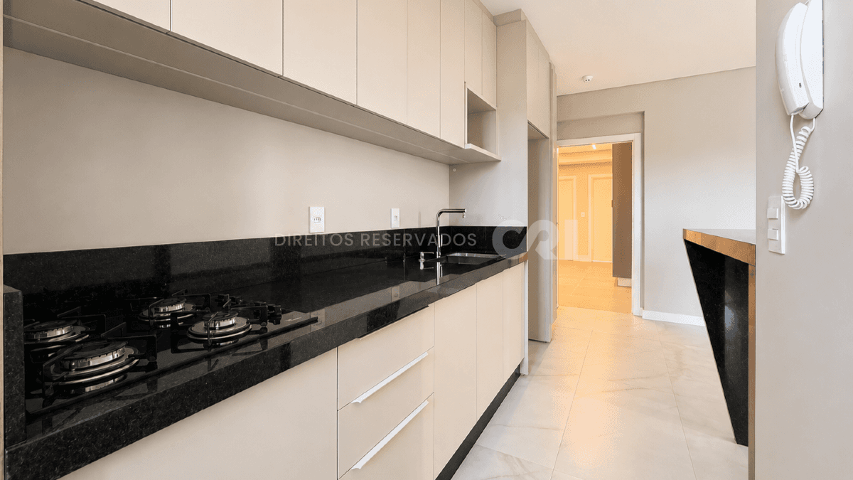 Apartamento com 2 Quartos no Manu Bay na Praia Brava em Itajaí