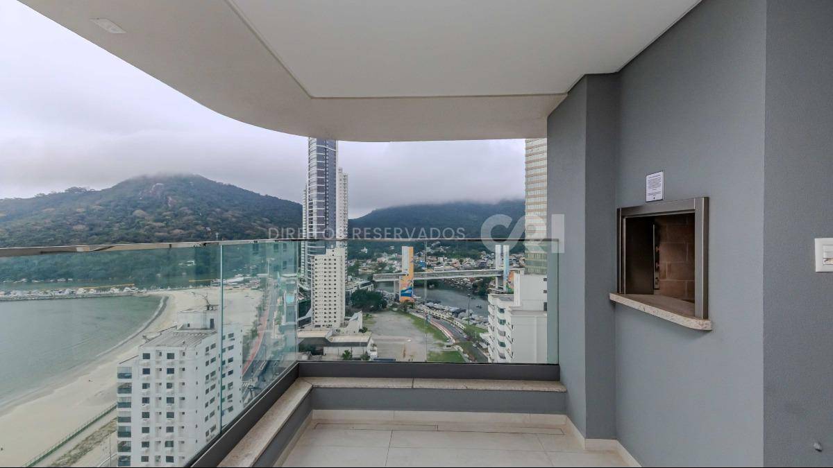 Apartamento com 4 Suítes no Tonino Lamborghini na Barra Sul em Balneário Camboriú