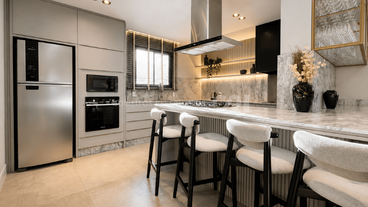 Apartamento com 2 Quartos no Manu Bay na Praia Brava em Itajaí