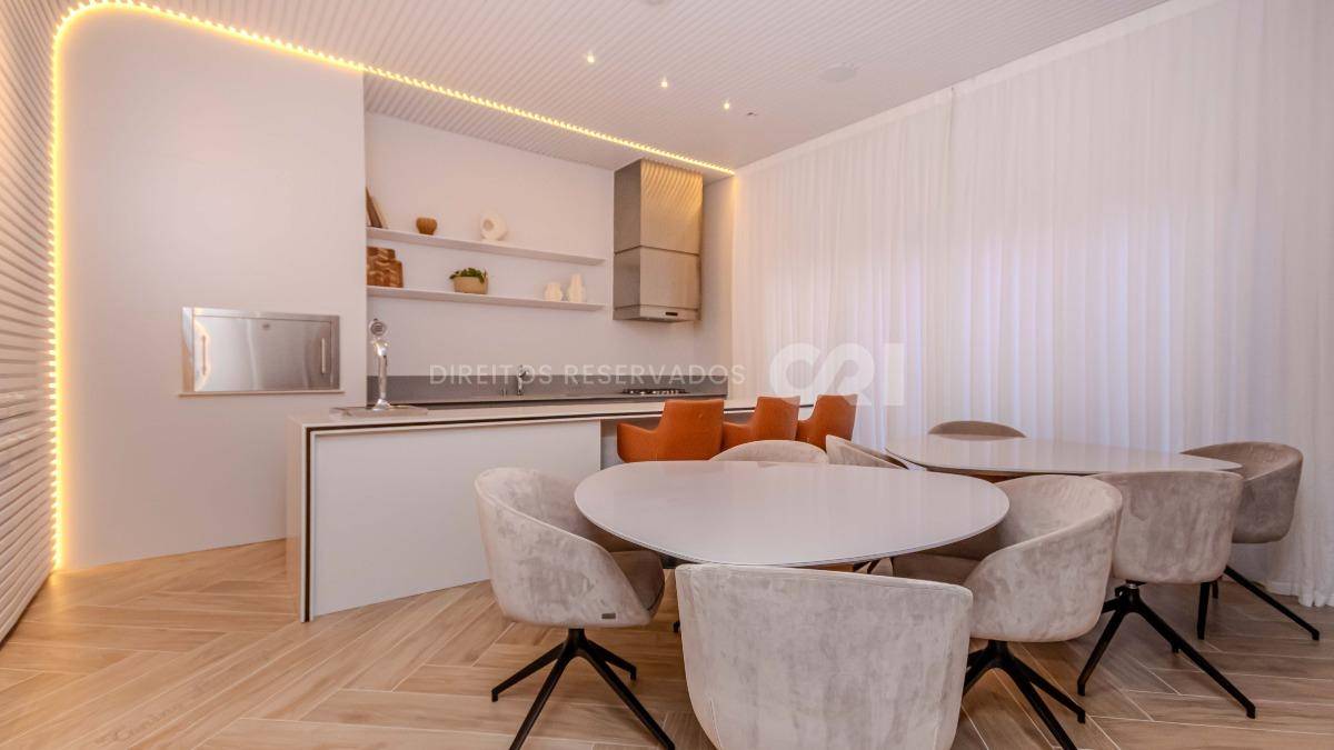 Apartamento de 4 suítes no Tonino Lamborghini Residences na Barra Sul em Balneário Camboriú