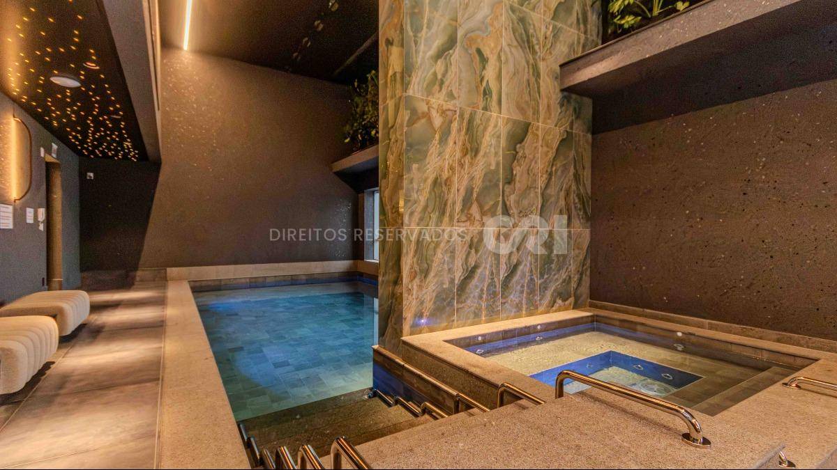 Cobertura com 4 suítes no Tonino Lamborghini Residences na Barra Sul em Balneário Camboriú