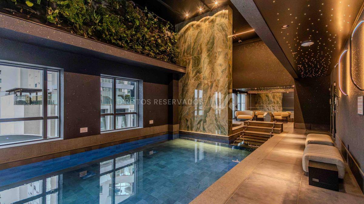 Cobertura com 4 suítes no Tonino Lamborghini Residences na Barra Sul em Balneário Camboriú