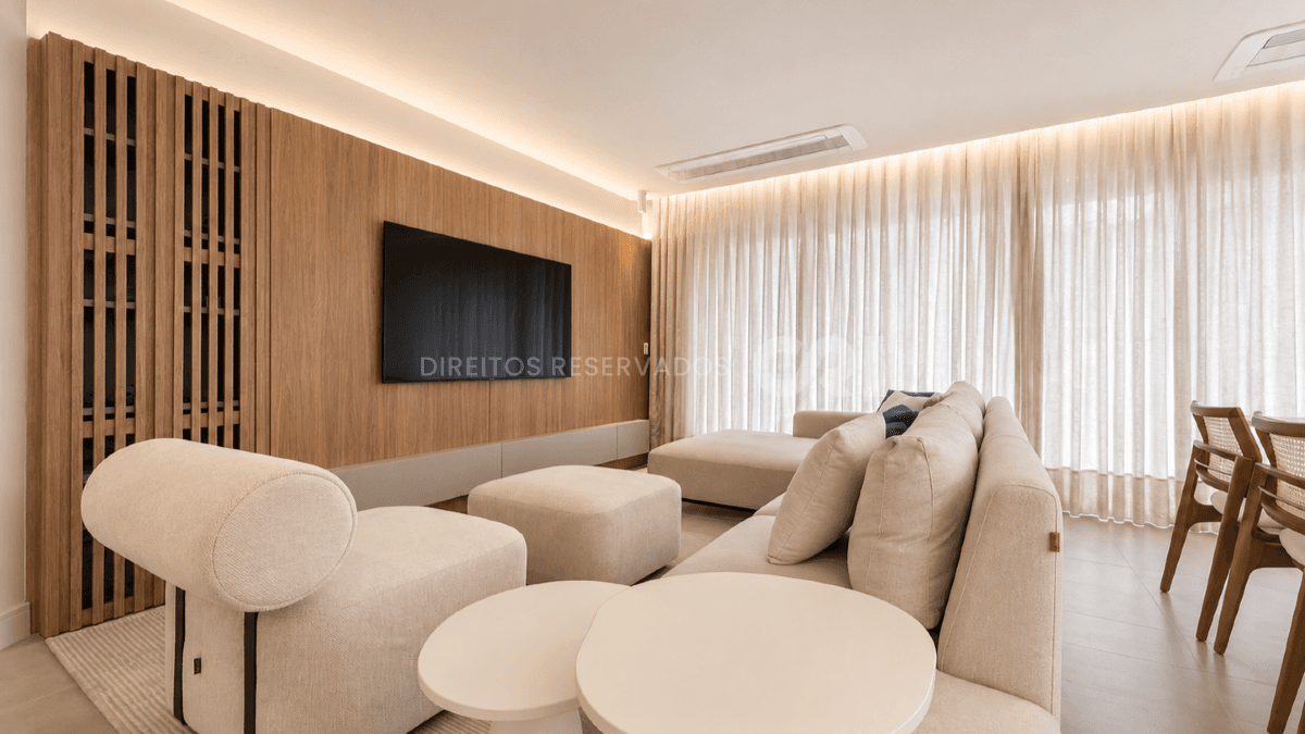 Apartamento com 3 Suítes no Edifício Le Blanc na Praia Brava em Itajaí