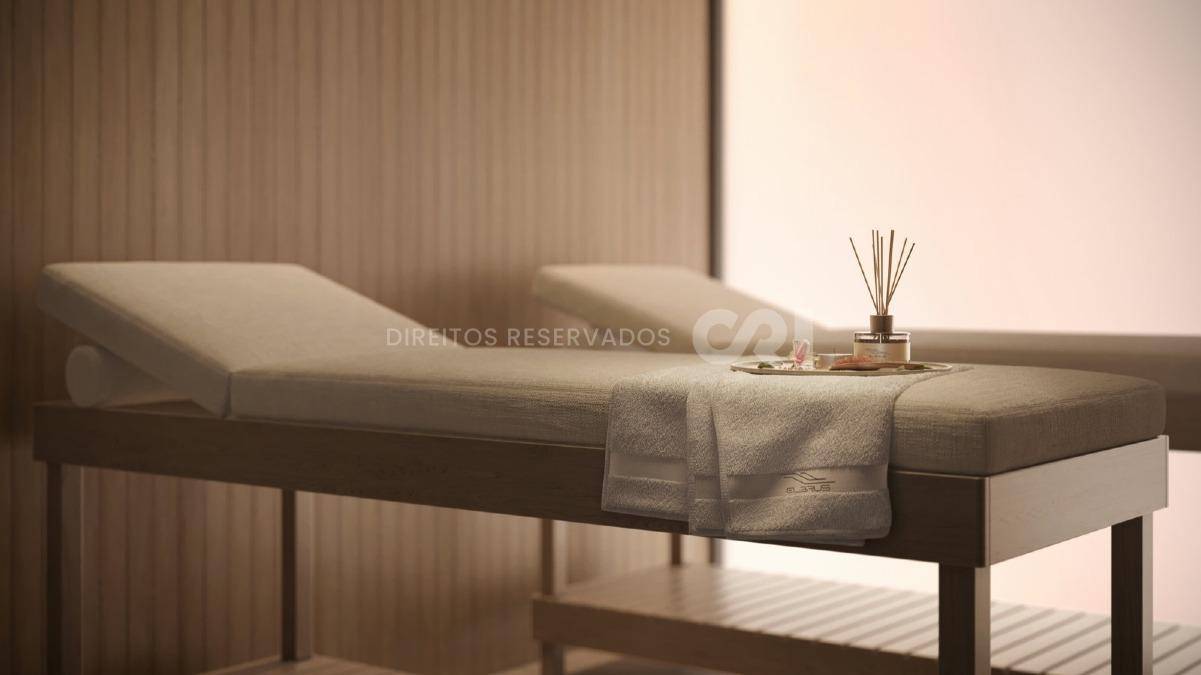 Apartamento com 4 Suítes no Edifício Elbrus no Centro de Balneário Camboriú