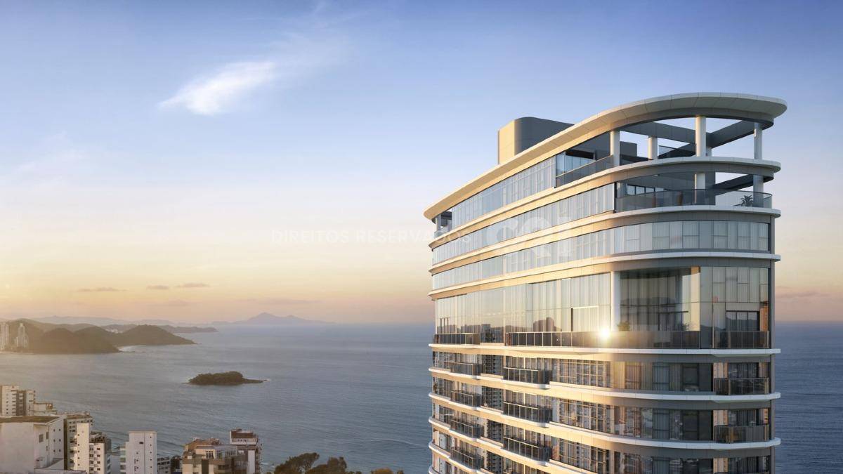 Apartamento com 4 Suítes no Edifício Elbrus no Centro de Balneário Camboriú