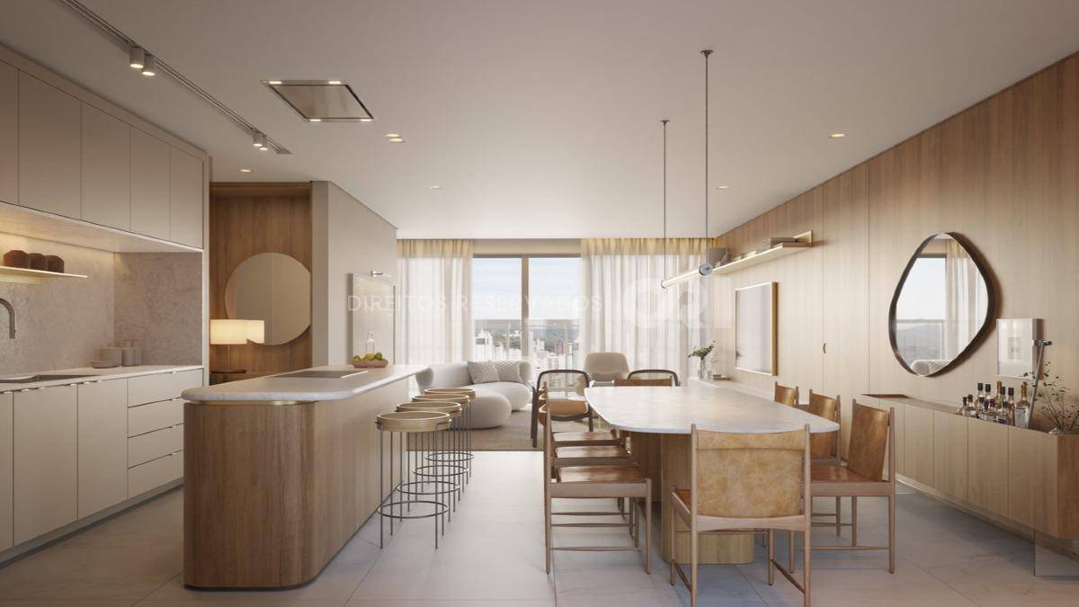 Apartamento com 4 Suítes no Edifício Elbrus no Centro de Balneário Camboriú