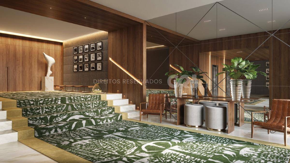 Cobertura Triplex com 5 Suítes no Edifício Elbrus no Centro de Balneário Camboriú