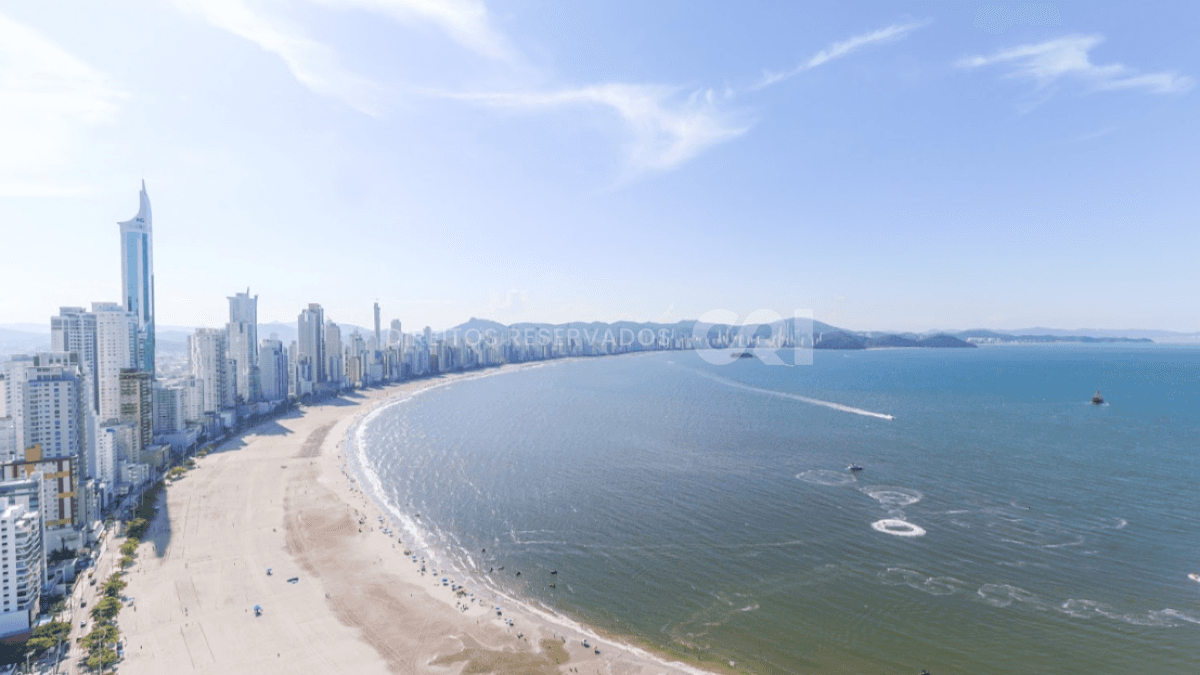 Apartamento Frente Mar no Ibiza Torre Norte na Av. Atlântica, Centro de Balneário Camboriú