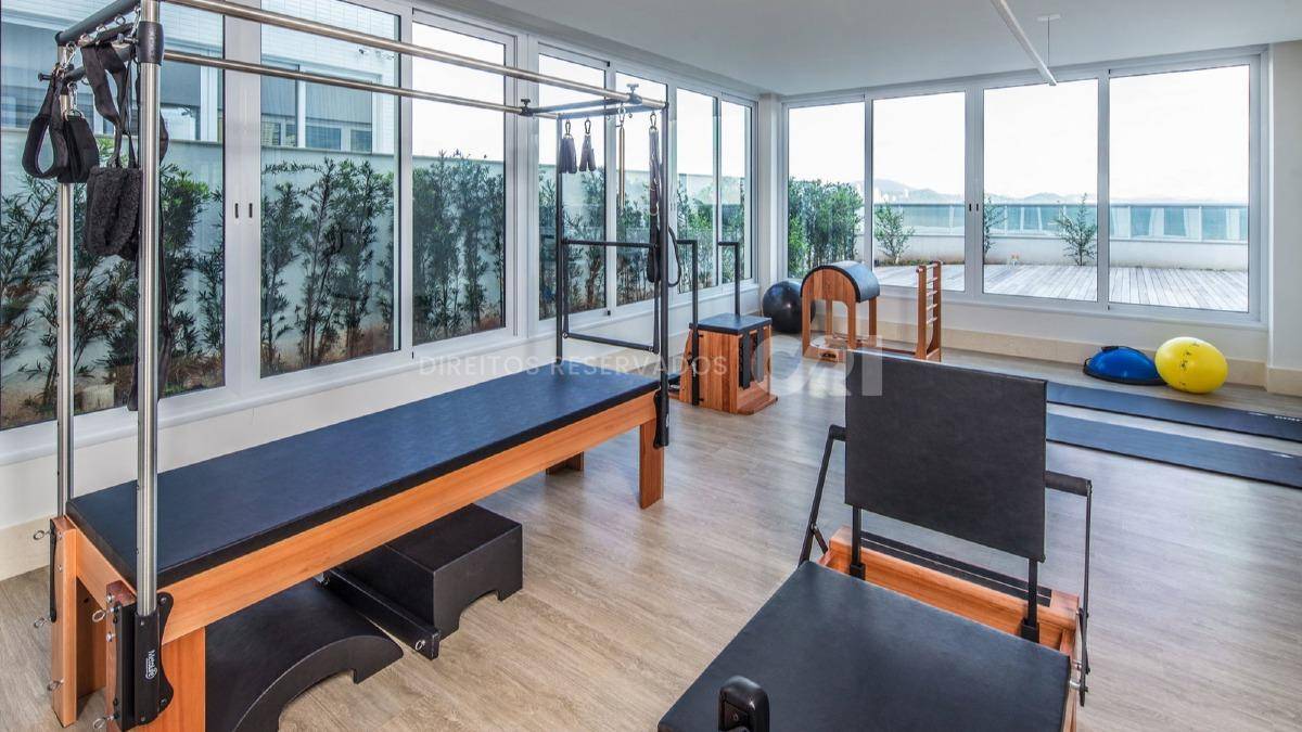 Apartamento Frente Mar no Ibiza Torre Norte na Av. Atlântica, Centro de Balneário Camboriú