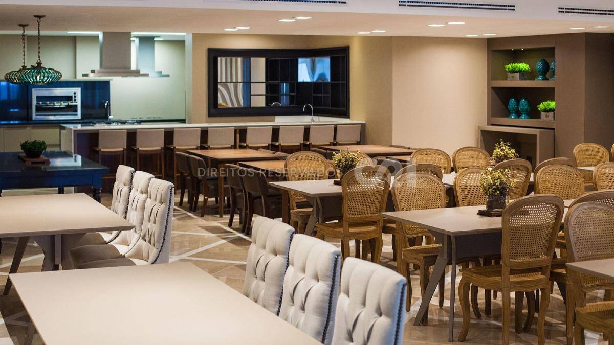Apartamento Frente Mar no Ibiza Torre Norte na Av. Atlântica, Centro de Balneário Camboriú