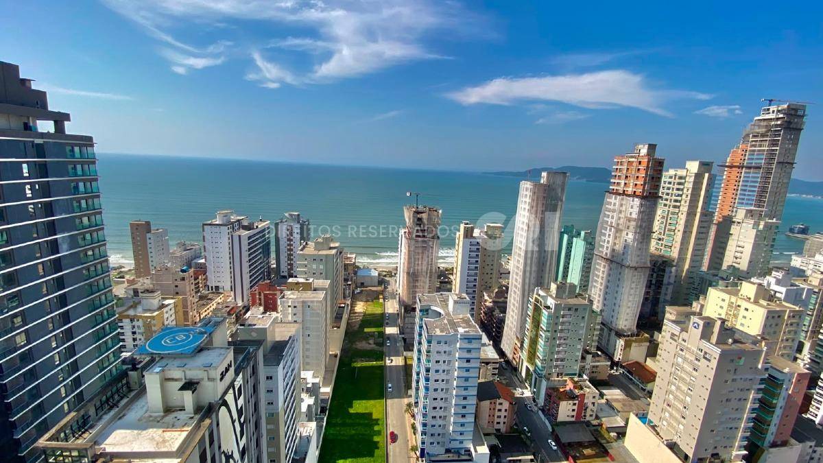 Apartamento Showroom com 4 Suítes no Shard Tower em Meia Praia, Itapema