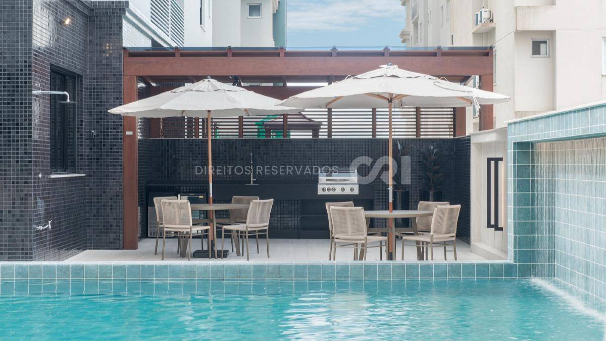 Apartamento com Vista para o Mar e 3 Suítes no Imperia Del Mare em Meia Praia, Itapema