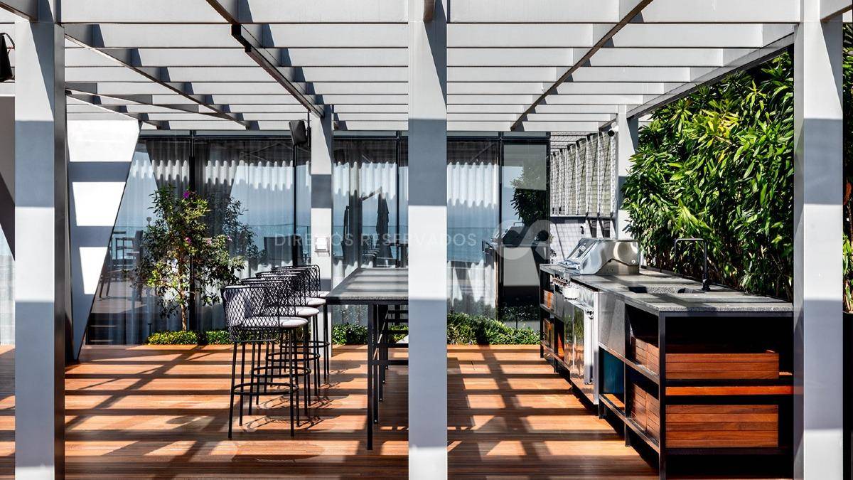 Apartamento com 4 Suítes no Copenhagen na Barra Sul em Balneário Camboriú
