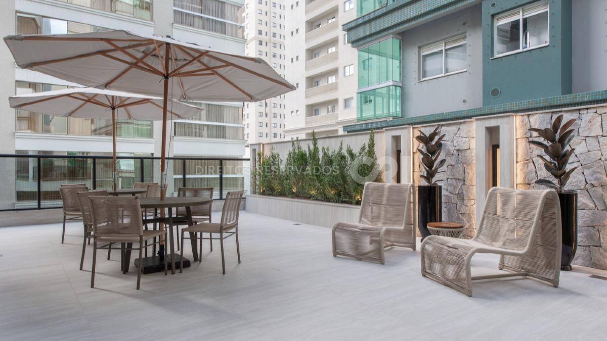 Apartamento 164m² com 4 Suítes no Edifício Imperia Del Mare na Meia Praia em Itapema