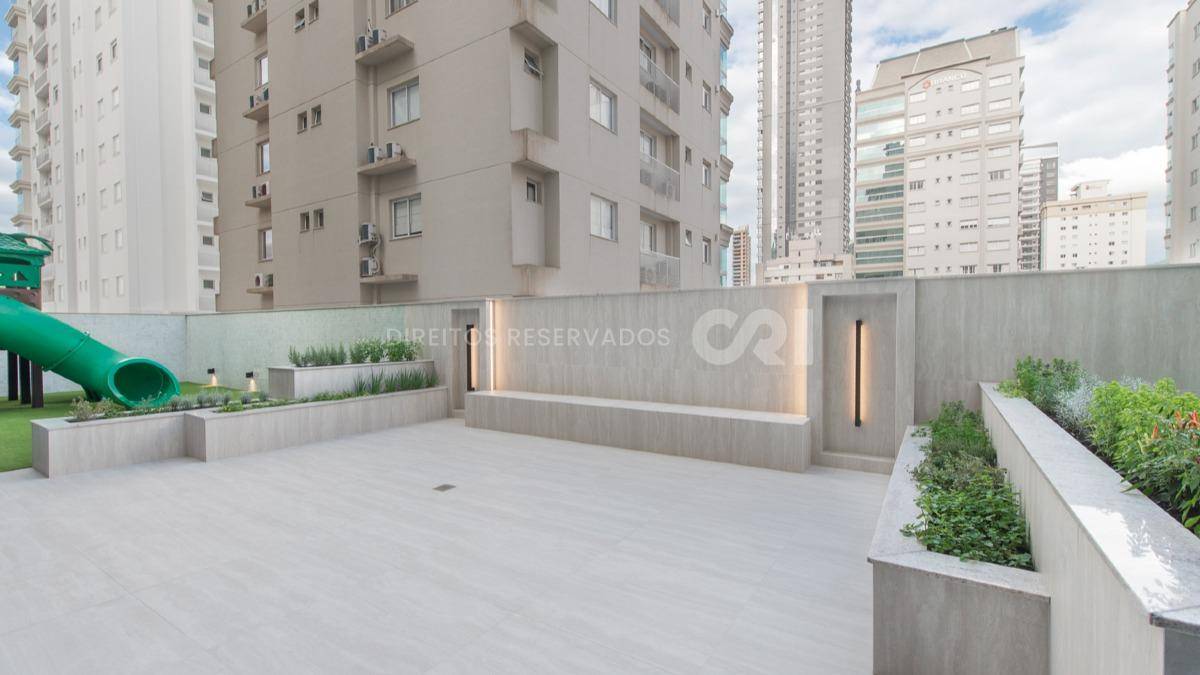 Apartamento 164m² com 4 Suítes no Edifício Imperia Del Mare na Meia Praia em Itapema