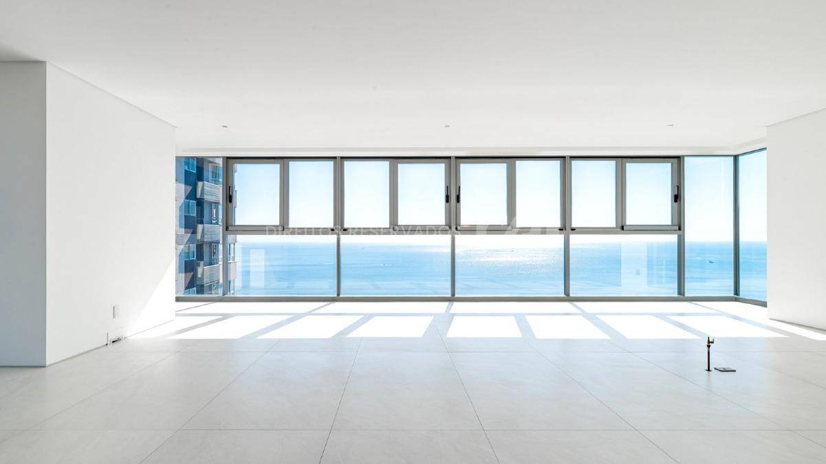 Apartamento com 4 Suítes no Copenhagen na Barra Sul, Balneário Camboriú