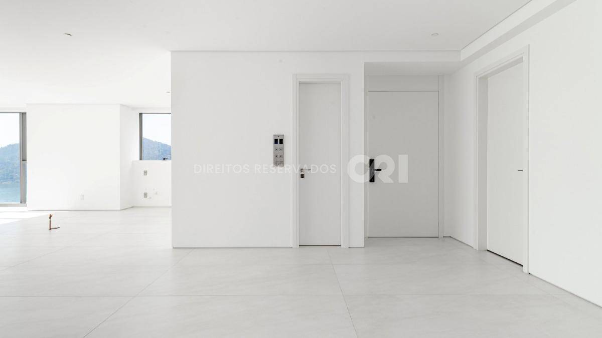 Apartamento com 4 Suítes no Copenhagen na Barra Sul, Balneário Camboriú