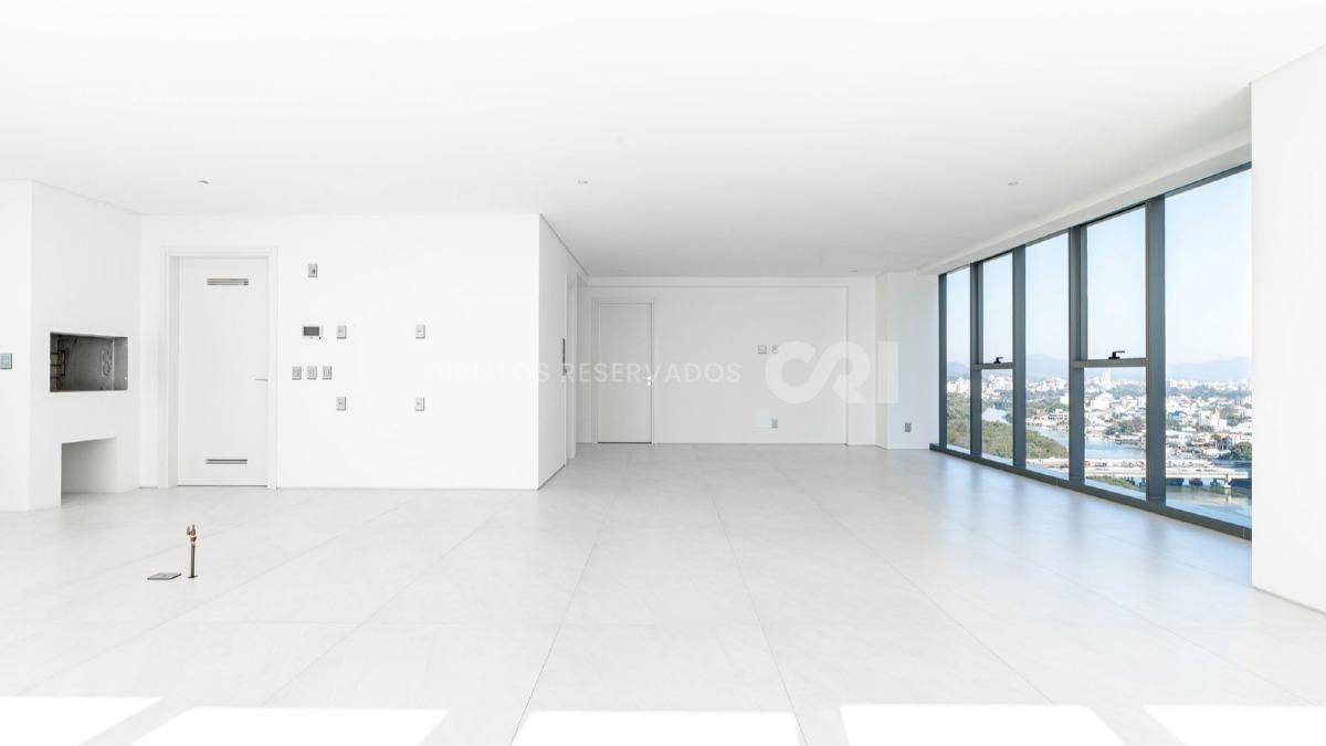 Apartamento com 4 Suítes no Copenhagen na Barra Sul, Balneário Camboriú