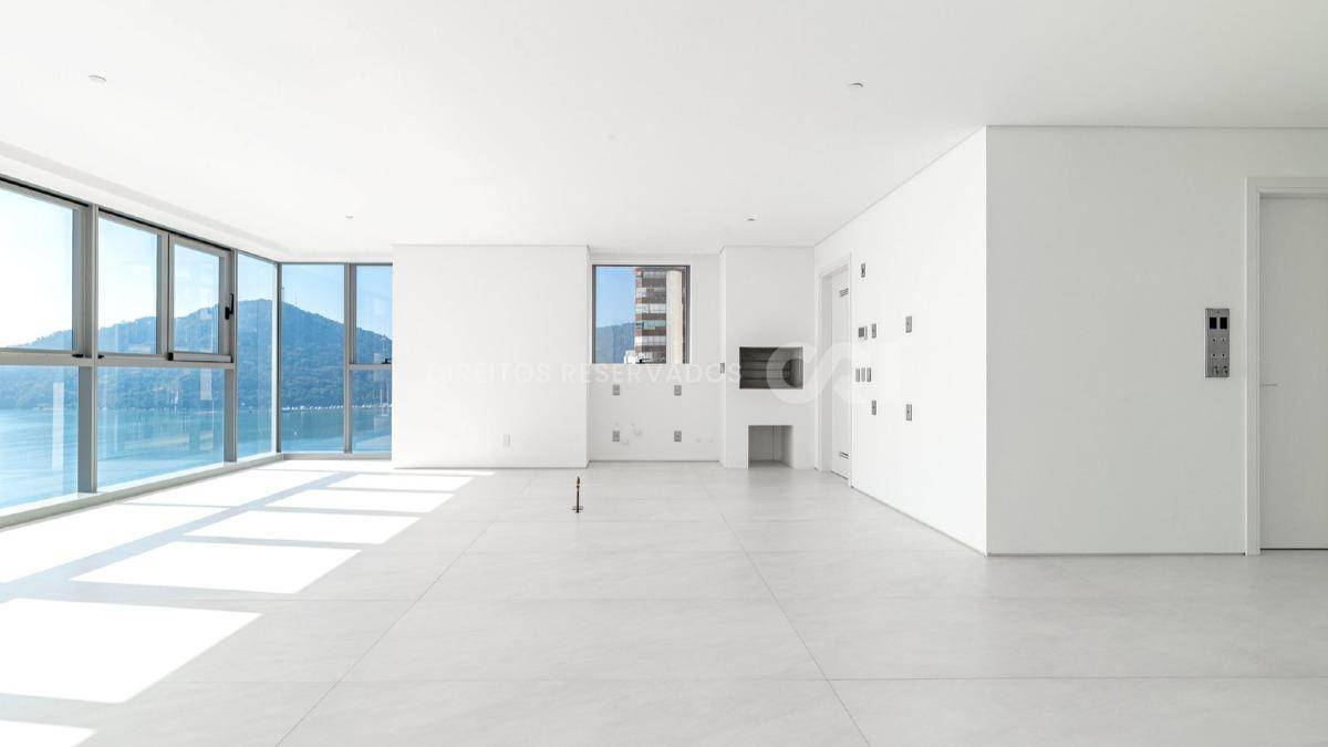 Apartamento com 4 Suítes no Copenhagen na Barra Sul, Balneário Camboriú