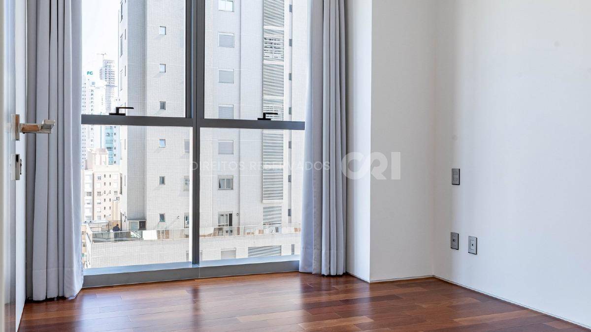 Apartamento com 4 Suítes no Copenhagen na Barra Sul, Balneário Camboriú