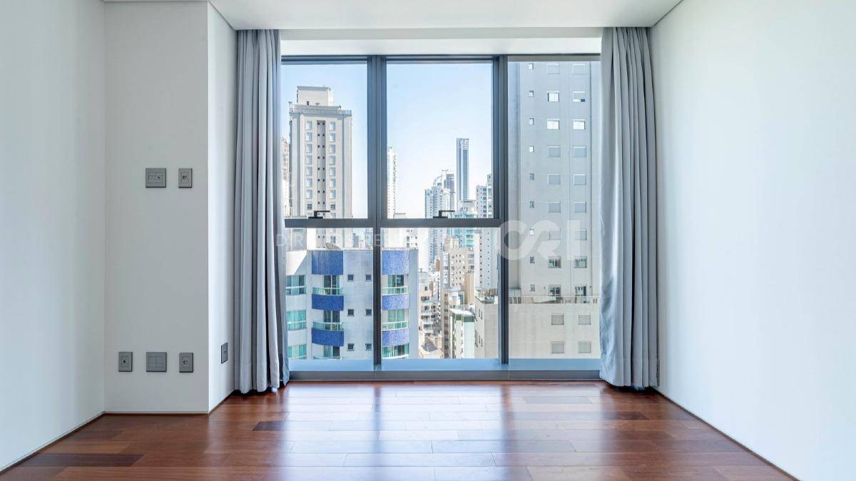 Apartamento com 4 Suítes no Copenhagen na Barra Sul, Balneário Camboriú