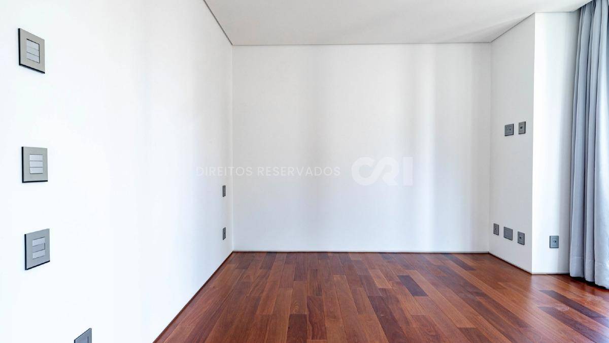 Apartamento com 4 Suítes no Copenhagen na Barra Sul, Balneário Camboriú
