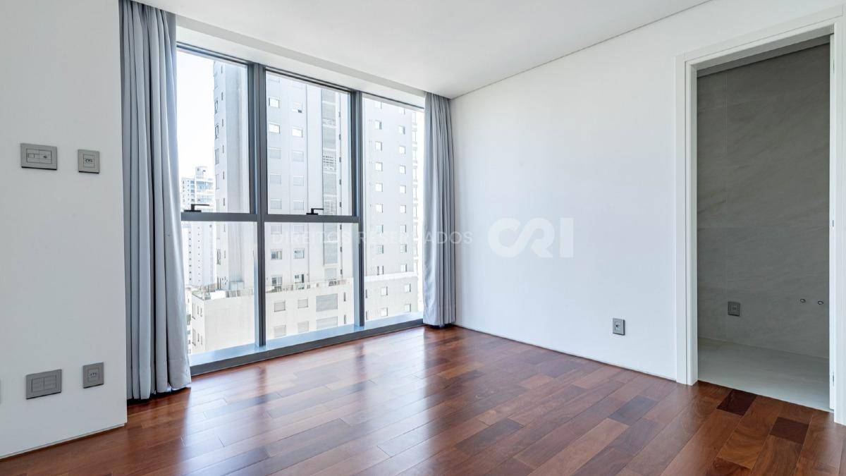 Apartamento com 4 Suítes no Copenhagen na Barra Sul, Balneário Camboriú