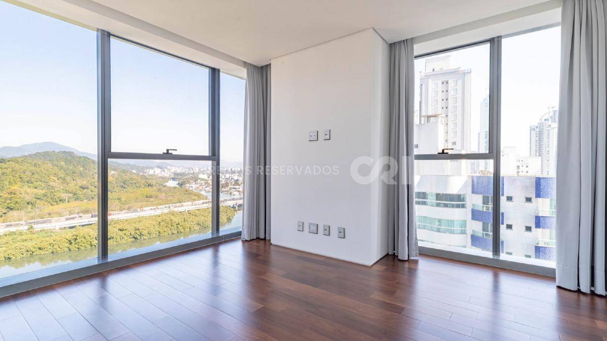 Apartamento com 4 Suítes no Copenhagen na Barra Sul, Balneário Camboriú
