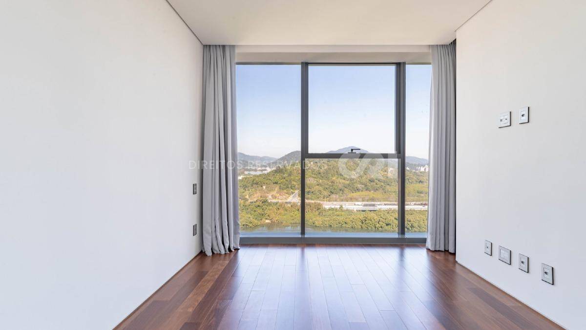 Apartamento com 4 Suítes no Copenhagen na Barra Sul, Balneário Camboriú